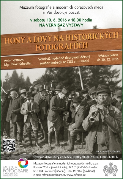 Hunting in historical photographs